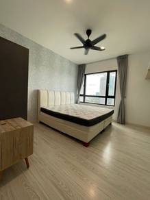 Suasana Suites Medium Room Walking Distance To CIQ (5Mins+-)
