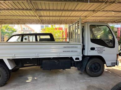 Hicom 2.5 ton 2003 Lorry - Low Mileage, One Owner!
