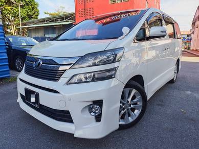 Toyota VELLFIRE 2.4 Z PLATINUM Accept C/Card