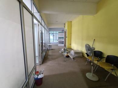 [ CORNER LOT ] Bandar Puteri Permai, Seri Kembagan, Putra Walk