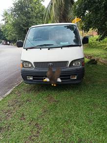 Toyota HIACE 2.4 (M)