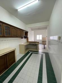 2 Sty Terrace Freehold BK5/8 Puchong – Extended Kitchen!