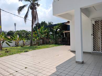 Taman minang cheras corner 5room partial furnished cheap price