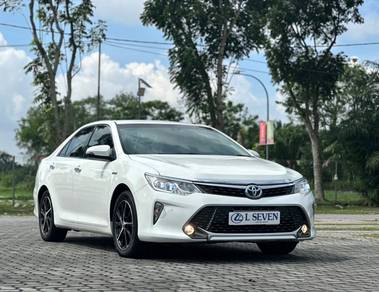 Toyota CAMRY 2.5 HYBRID FACELIFT (A)