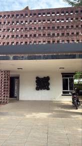 2.5 Storey Banglo for Sales
