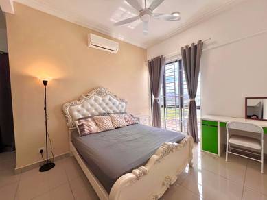 (FEMALE furnis) Master room Seri Kembangan, Ioi City Mall, UPM, Uniten