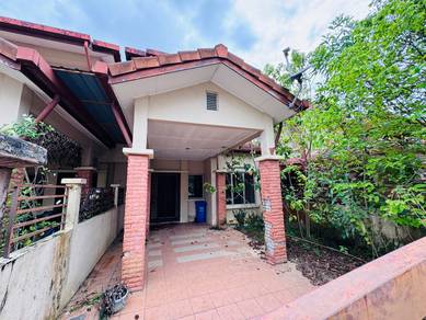 Double Storey Kenanga, Taman Bukit Subang  Next to Primary School