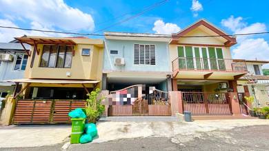 FACING OPEN + RENOVATED 2.5 Storey House, Wangsa Melawati