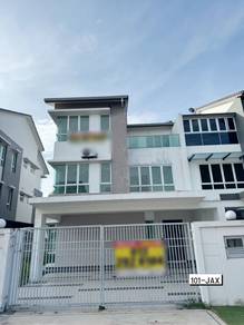 Facing Open Good Condition Ambang Botanic 2 Klang 3 Sty Semi D house