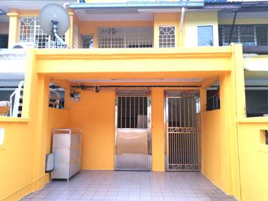 Townhouse Bandar Damai Perdana Cheras KL Upper Unit P/F Cheaper