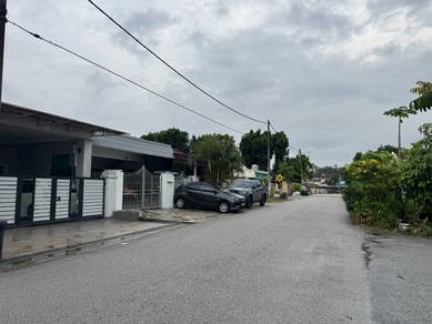 Near Shops! Single Storey, Taman Ehsan, Kepong [Basic/well kept]