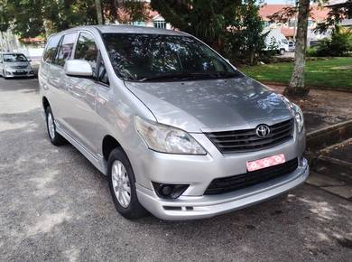 Toyota INNOVA 2.0 E (A)