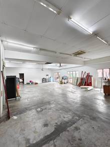 Semenyih Sentral [CORNER] 1st floor shop office,appx 2200 sf
