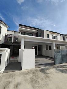 Limited Spacious Basic Robin Rimbayu Double Sty Link House for Rent