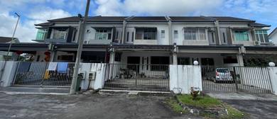 For rent 🏠 uni central Double Storey House kota Samarahan
