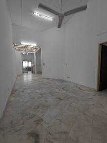 Bandar Tasik Puteri  ,Single Storey‼️Land area 20 X 94 ‼️ Murah