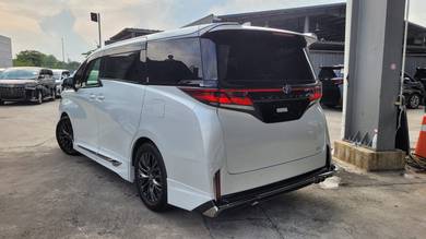 Toyota VELLFIRE 2.4 Z PREMIER Modelista RM SR