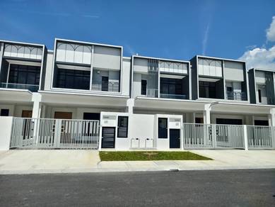 Brand New Endlot with land Setia Alam Musika 2 Sty Terrace House