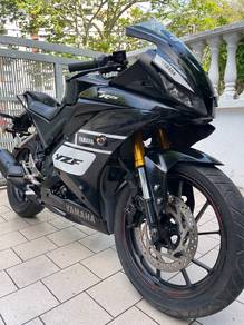 Yamaha YZF R15 Tiptop Condition like New CBR150R