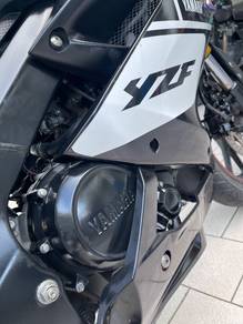 Yamaha YZF R15 Tiptop Condition like New CBR150R