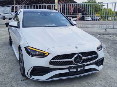 Mercedes Benz C200 AMG LINE w PANAROMIC ROOF