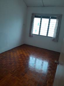 Ipoh 2-Storey House At Jalan Kuala Kangsar Great House