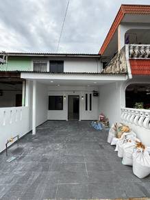 FOR SALE Taman Handal SENAI RENOVATED FULL LOAN
