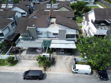 2 storey semi d below market  value 200k