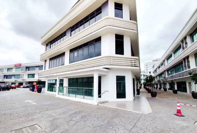 CORNER LOT GROUND FLOOR Shoplot Off - Radius Business Center Cyberjaya