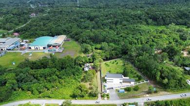 Matang Land For Sale, Nearby Red Bridge and Borneo Mineral Water
