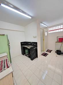 Green Garden At Paya Terubong Renovated Freehold  ( Full Loan )