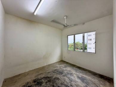 RUMAH MURAH NICE UNIT D’ Kristal Apartment Setia Ecohill, Semenyih