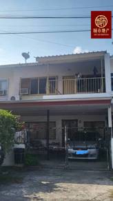 Double Storey Terrace Intermediate House, Krokop Miri