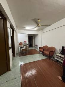NEAR LIFT Apartment Putra Damai Presint 11 Putrajaya MIDDLE FLOOR
