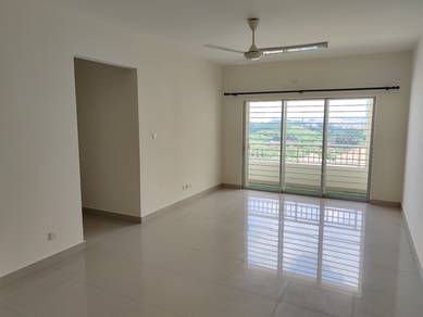 Suriamas Condo Rent Partly Furnished 4 Rooms Bandar Sunway PJS10