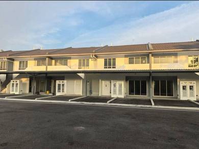 Partially Furnished Upper Floor Townhouse Bukit Raja Town Klang