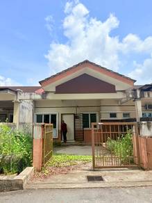 4 bilik!! Teres Setingkat Taman D'Marina Kuantan Tanjung Lumpur