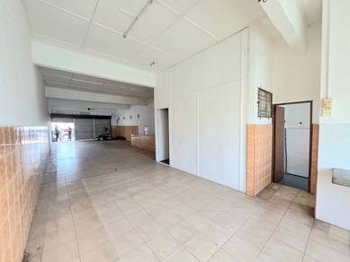 FACING JALAN BESAR Shoplot 1.5 Tingkat Taman Jaya 4 Temerloh