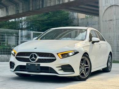 Mercedes Benz A180 1.3 AMG LINE / HUD / 4CAM