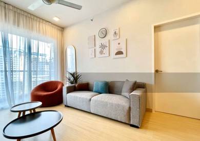 Fully Furnish, Full Loan, Ready Move In, Near Mall & MRT, High Rental!