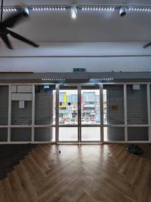 Ecohill Walk Mall Semenyih ,facing mainroad, centralized aircond