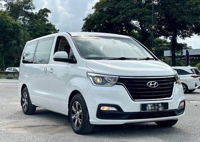 Hyundai GRAND STAREX 2.5 EXECUTIVE (A)