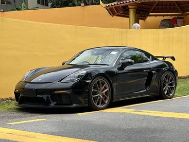 Auto GT4 Porsche 718 4.0 CAYMAN