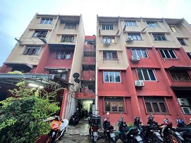 Shah Alam , PKNS Seksyen 19 tingkat 4 no lift dekat SK SMK sek19 ,AEON