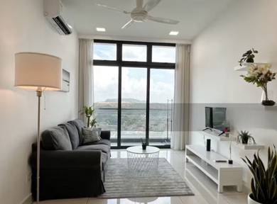 Fully Furnish, Full Loan, Ready Move In, Near Mall & MRT, High Rental!