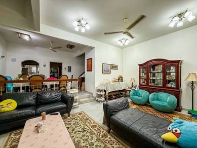 Double Storey Superlink Jalan Kubah. Gated & Guarded Community.