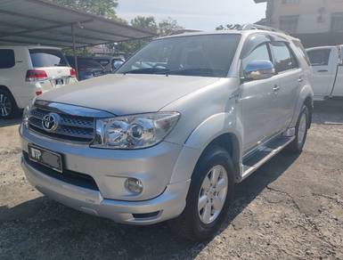 Toyota FORTUNER 2.7 SRZ (A) - [OTR]