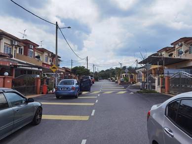 Renovated double storey  Rahang Seri Kamban Layang layang Full Loan