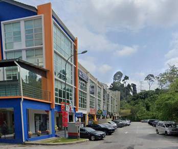 Taman Equine Corner Lot Ground Floor Rental