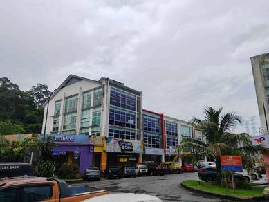 Taman Equine Corner Lot Ground Floor Rental